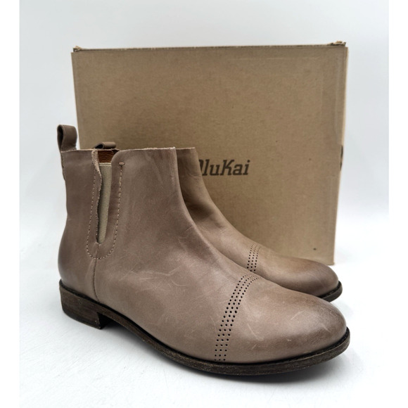 Olukai MALIE Women's NWD Dress Boot Clay US Size 6.5 Medium (20265-1010) - Picture 1 of 12